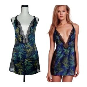 NWOT Victoria's Secret‎ Navy Palm Leaf Lace Silky Nightie Chemise Slip Small
